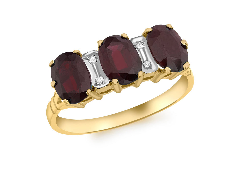 9ct Yellow Gold 0.02t Diamond and Garnet Ring