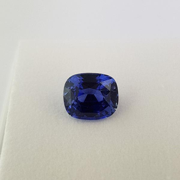 2.84ct Cushion Cut Sapphire 8.3x7mm - Dynagem
