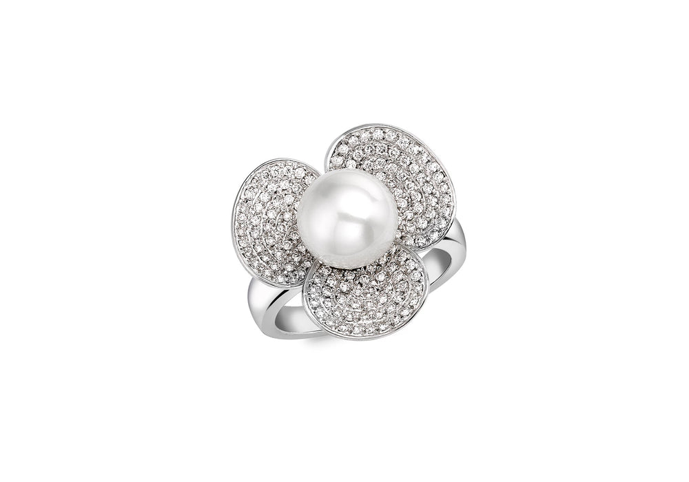 18ct White Gold 0.75t Diamond and Pearl Flower Ring