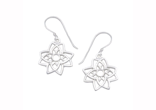 cSILVER CUTOUT STAR DROP EARRINGS