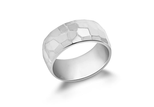 cSILVER HAMMERED EFFECT RING